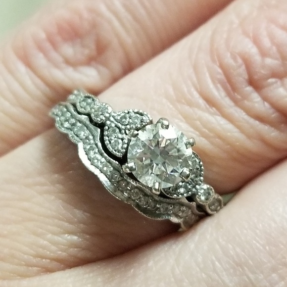 Diamond engagement ring set size  5.5 antique - Picture 8 of 8